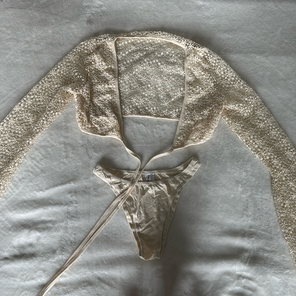 Lucy in the Sky Mojave Embroidered Three Piece Pants Set Ivory XS new with tags - Picture 7 of 9